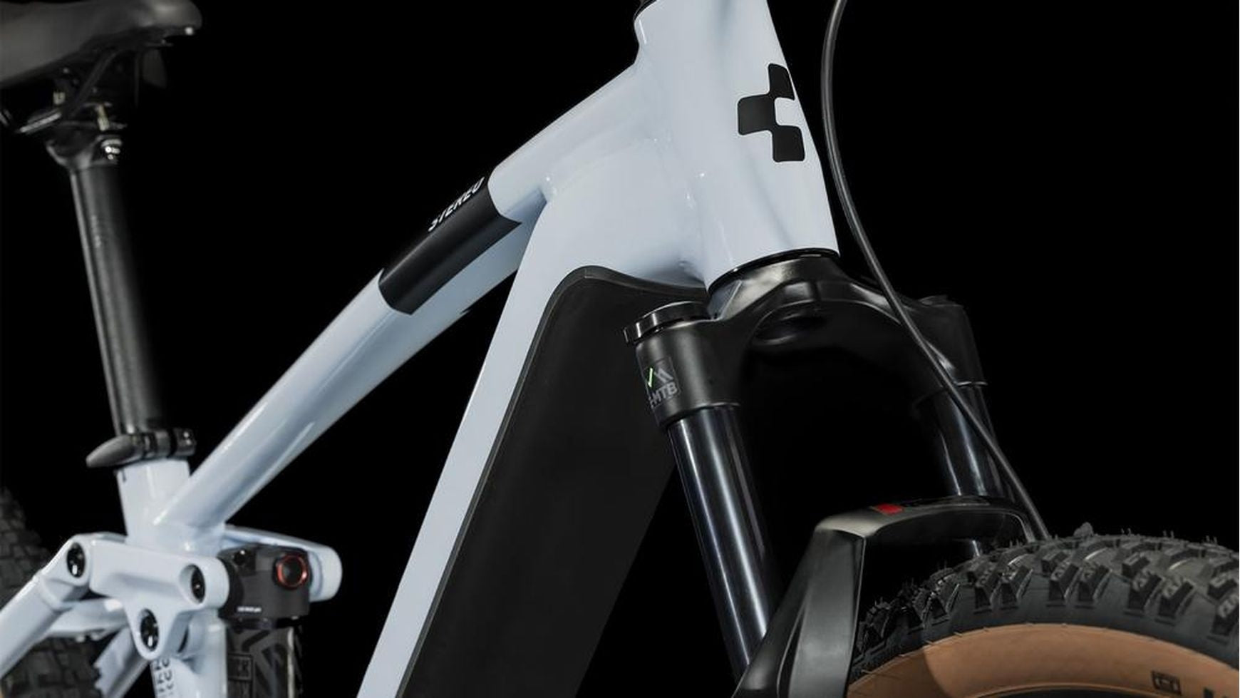 {CE9E5141-AC48-421F-8B1A-BC8DB1176DB0}