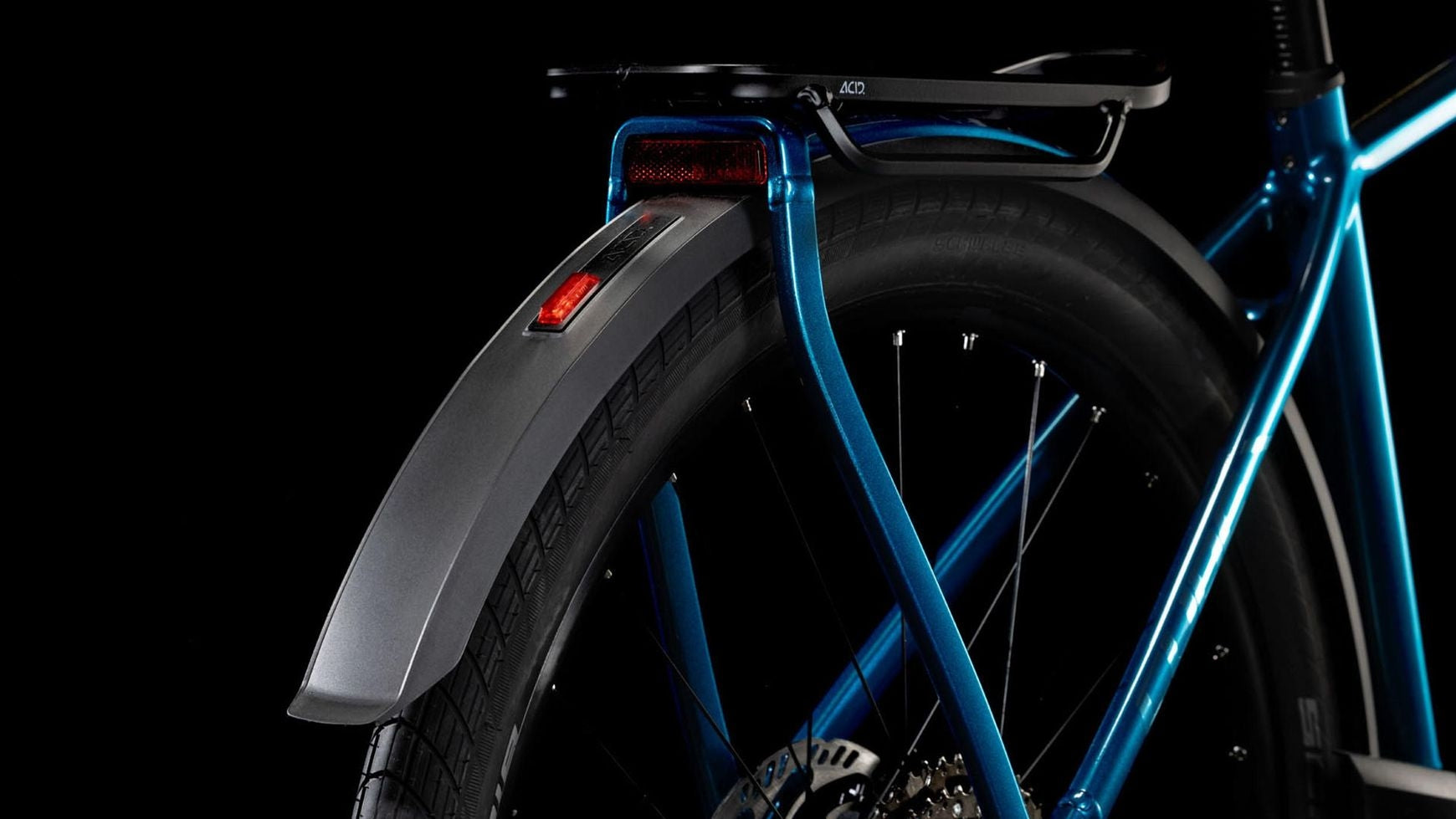 Cube Kathmandu Hybrid EX image 3