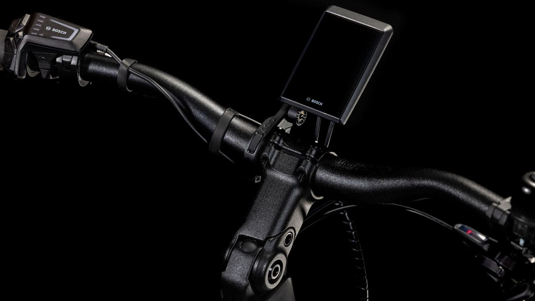 Cube Kathmandu Hybrid EXC image 2