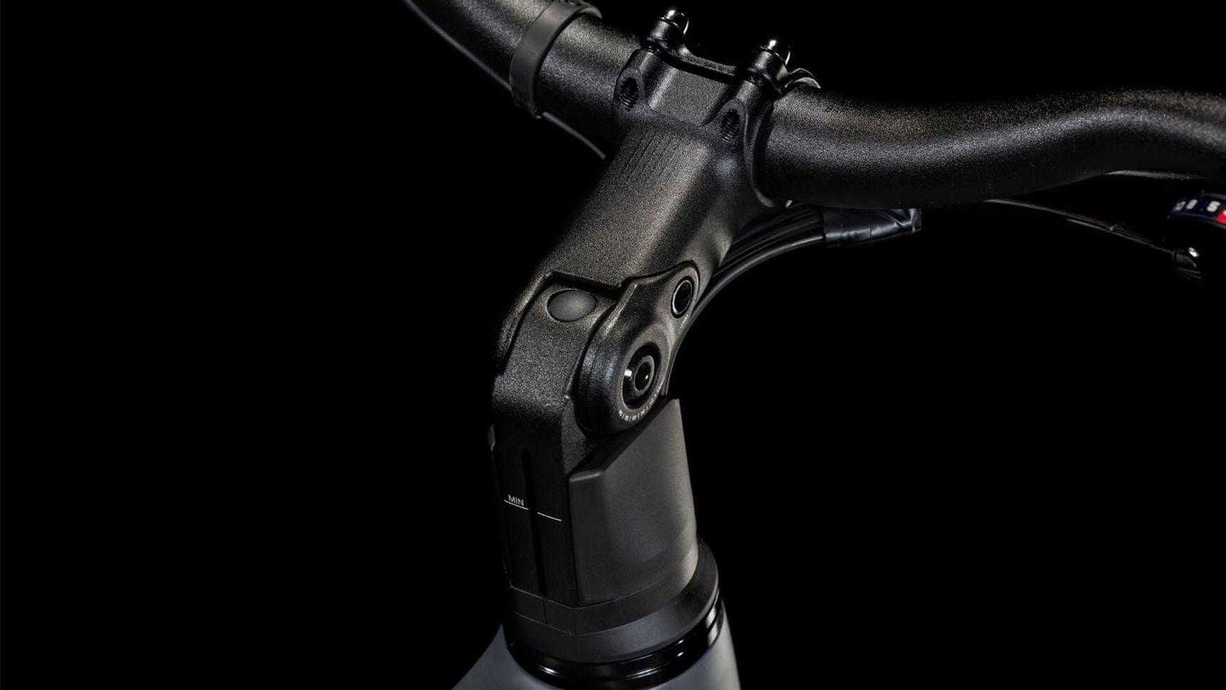 Cube Kathmandu Hybrid ONE 600 image 3