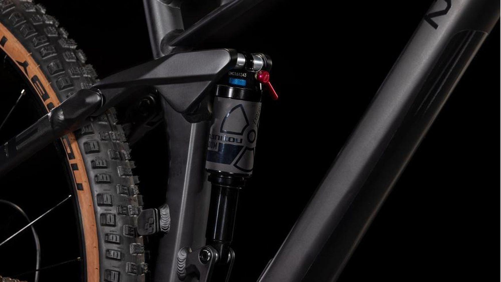 {3DE003F7-44ED-49A5-8BB6-341800021C20}