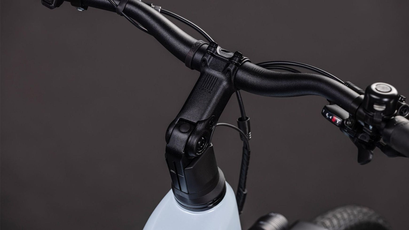 {846C49EC-82B3-4C6F-BA19-195A247020B5}