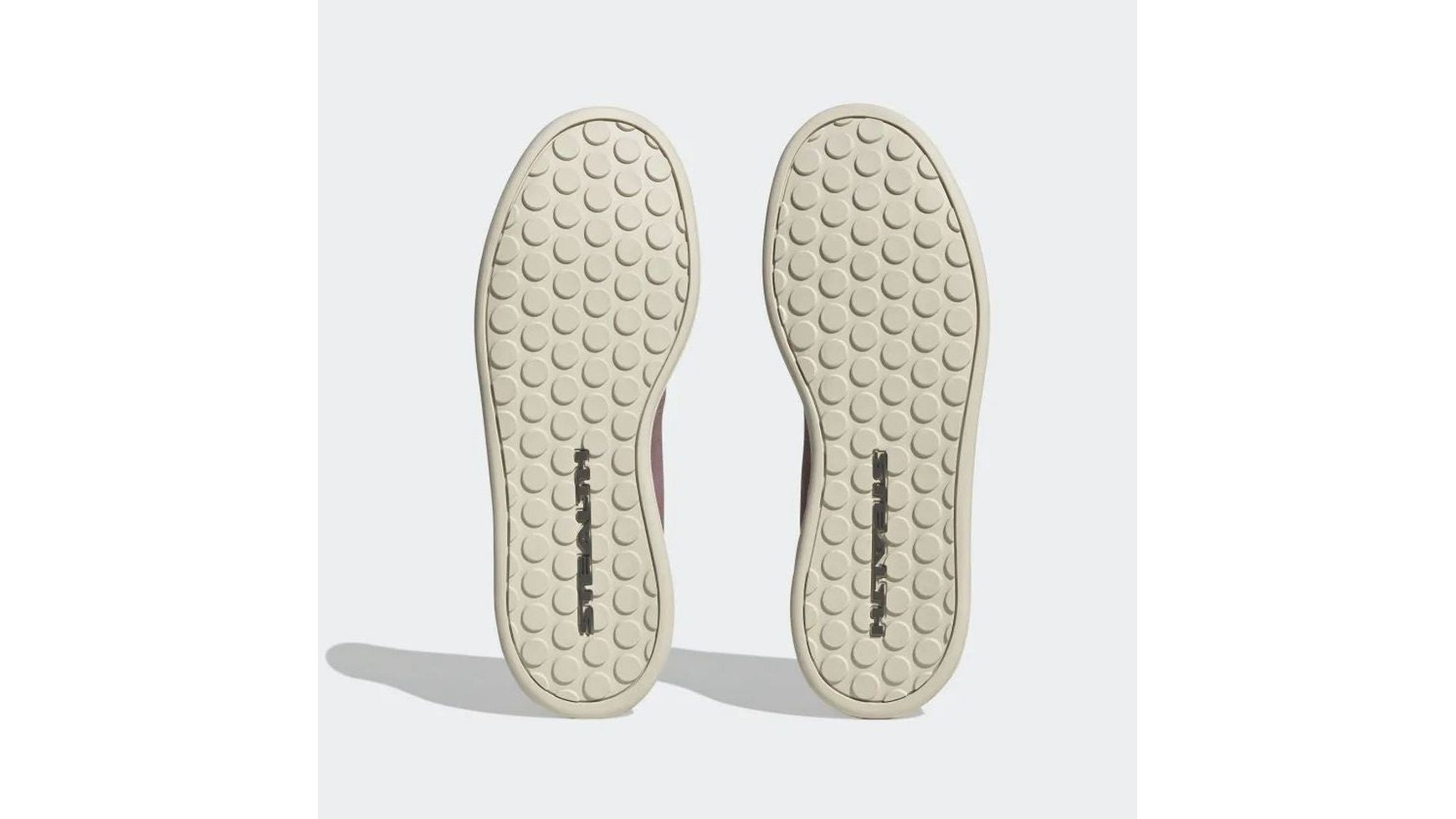 {8176822D-3E25-4EEF-8429-4EED535356DF}