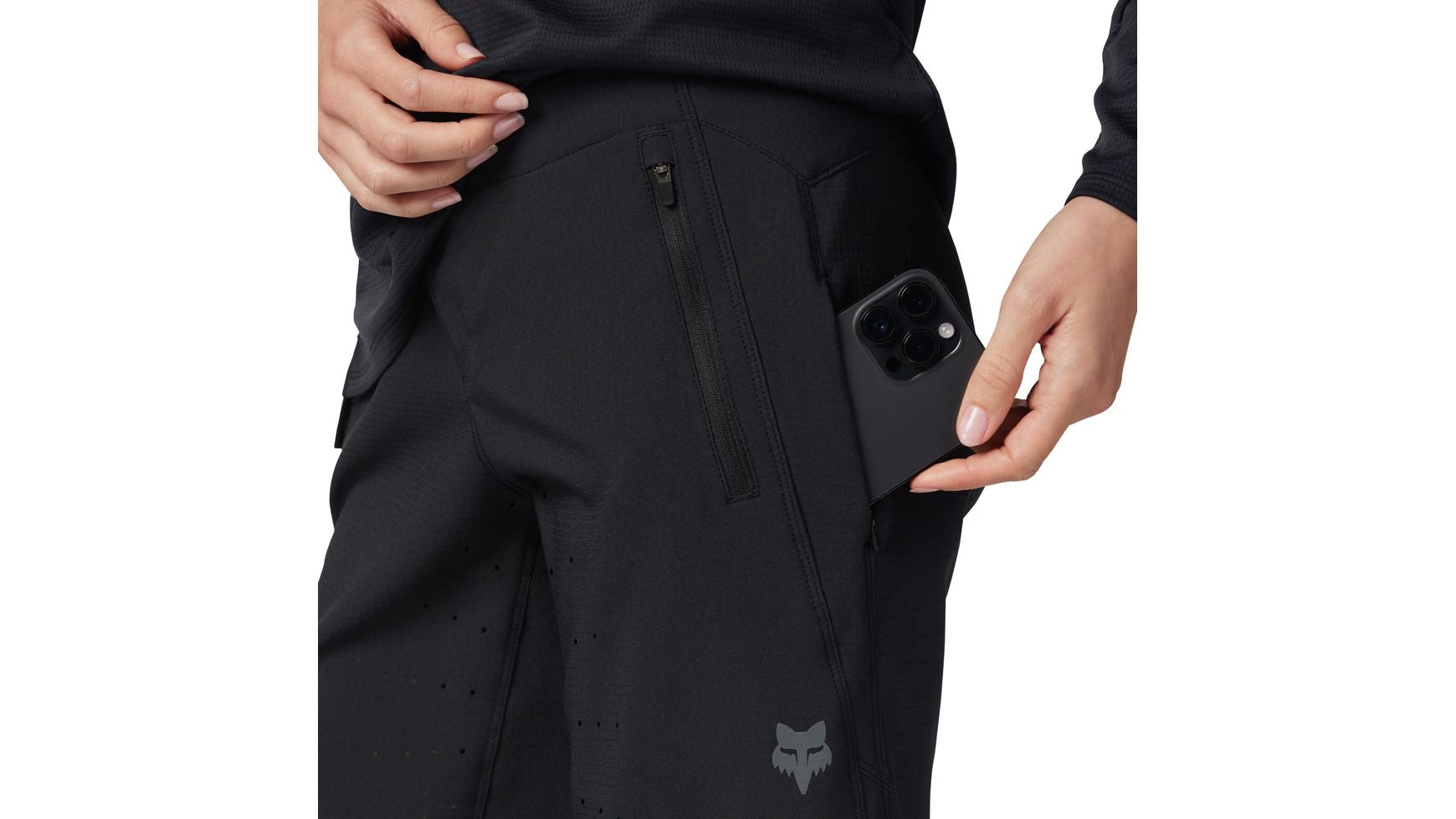 Fox W DEFEND SHORT image 3