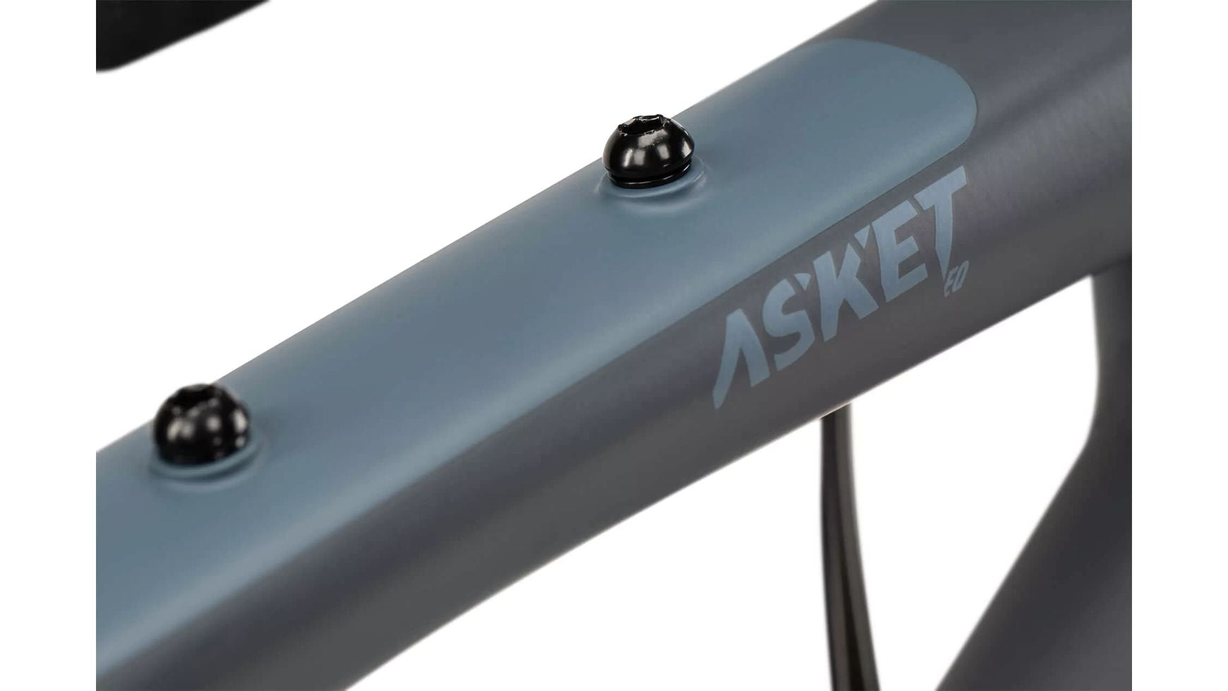 Ghost Asket AL EQ image 1