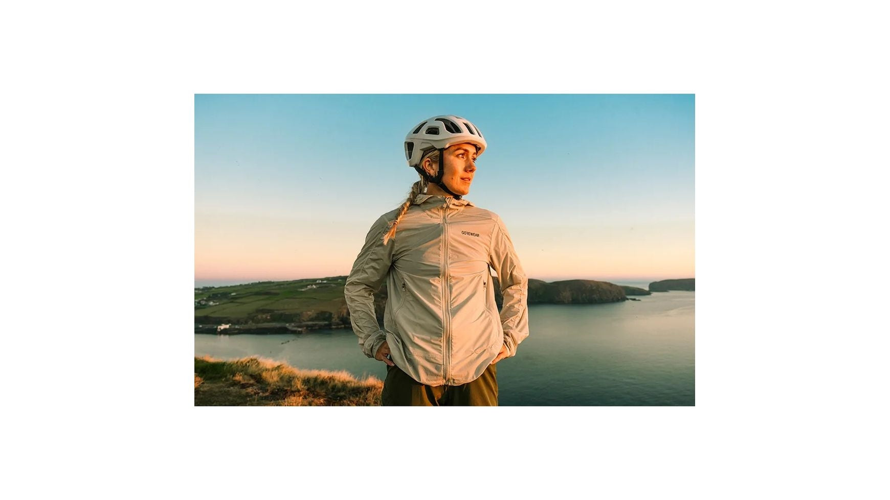 Gore Fernflow Hooded Windbreaker image 5