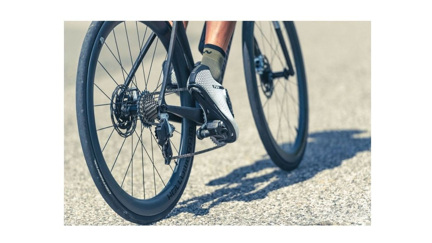 {69E7493E-9B86-4ECC-ABA1-2D1474993389}