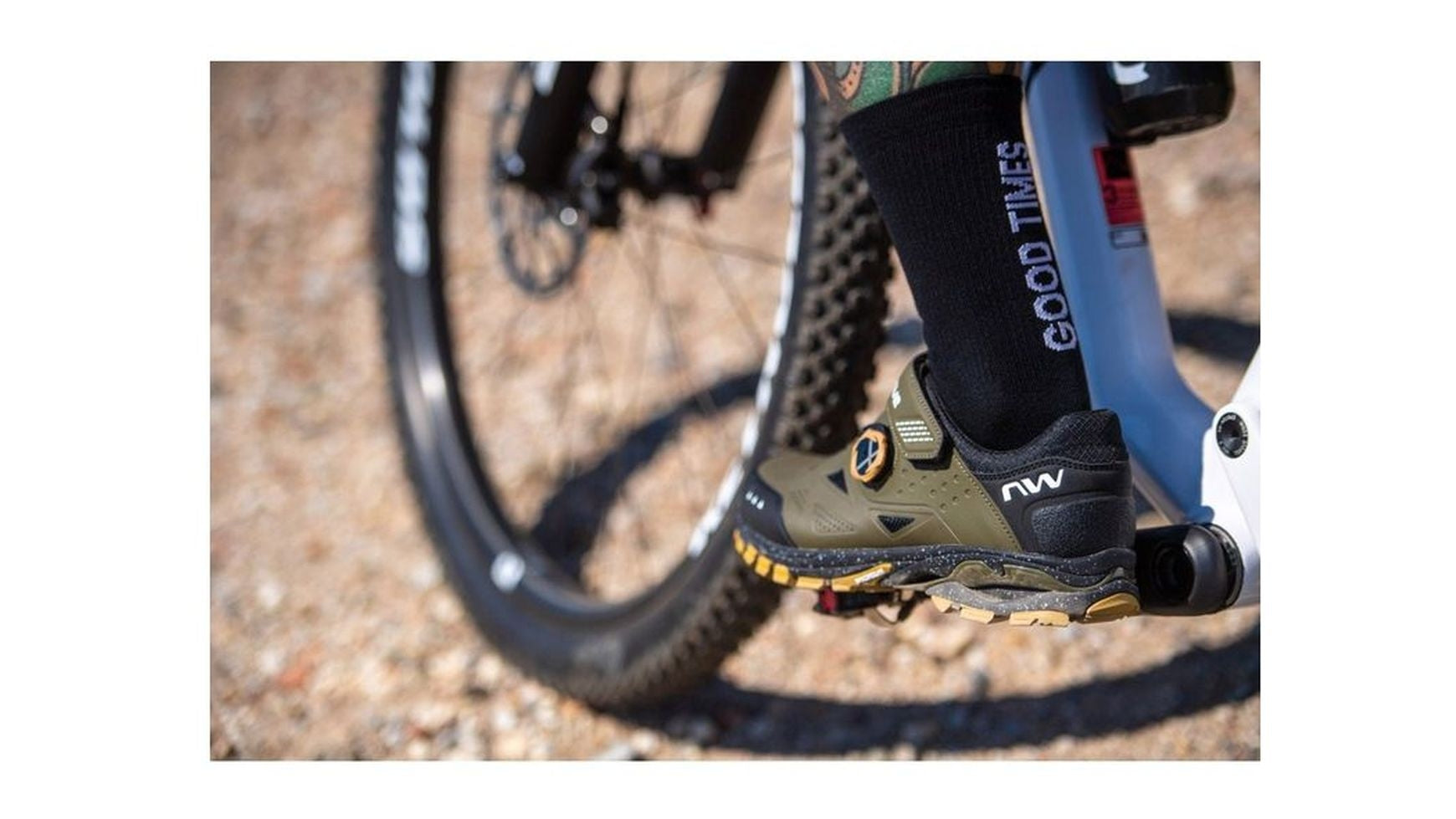 {EFD907D6-A53A-4449-9086-CDEDA799E276}