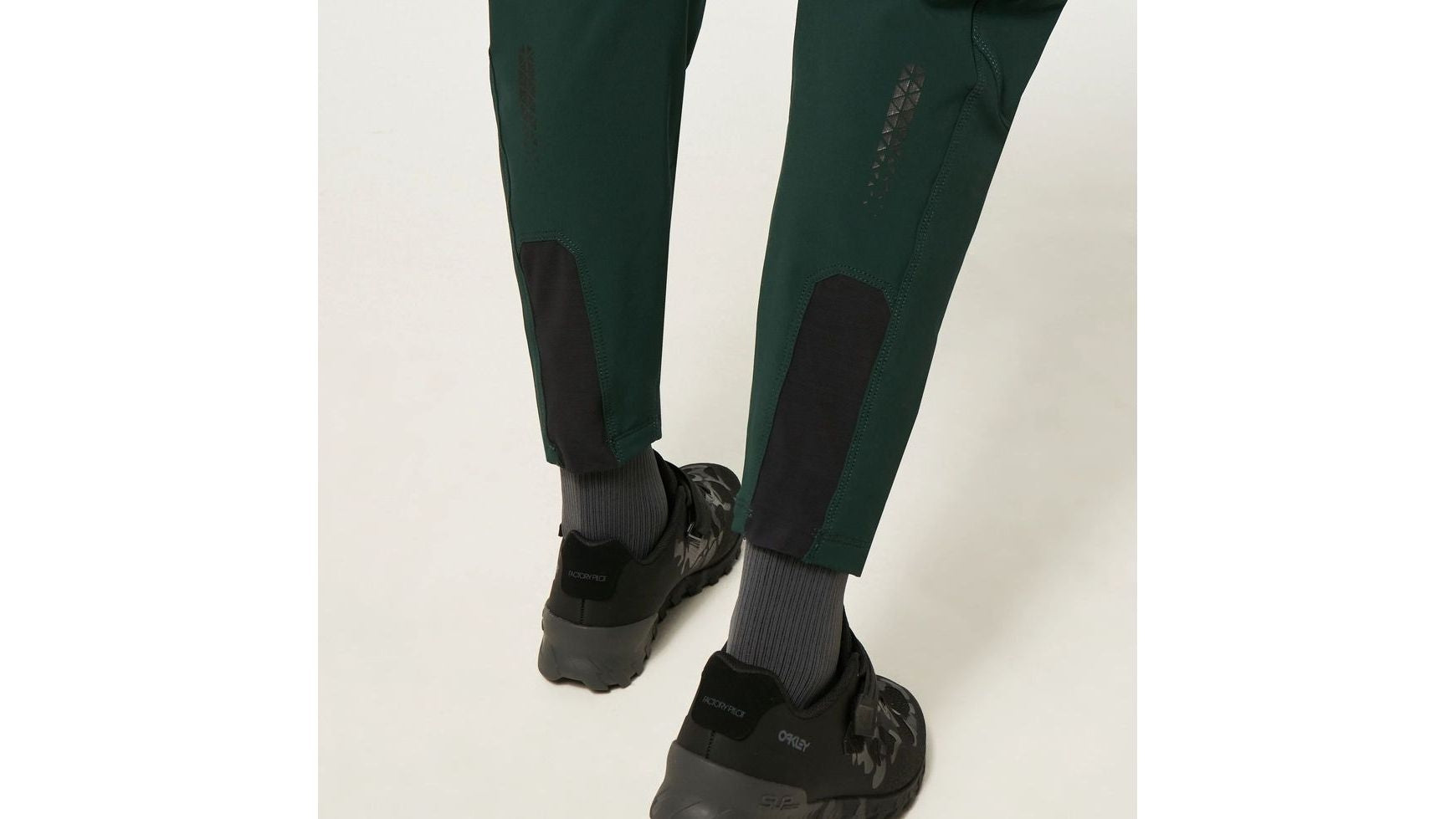 Oakley Elememt lite image 16