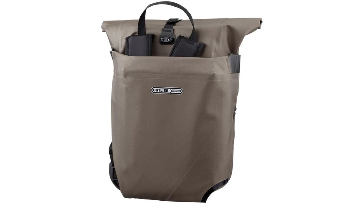 {875AA0D9-7C41-4CFE-809A-14858DB622BB}