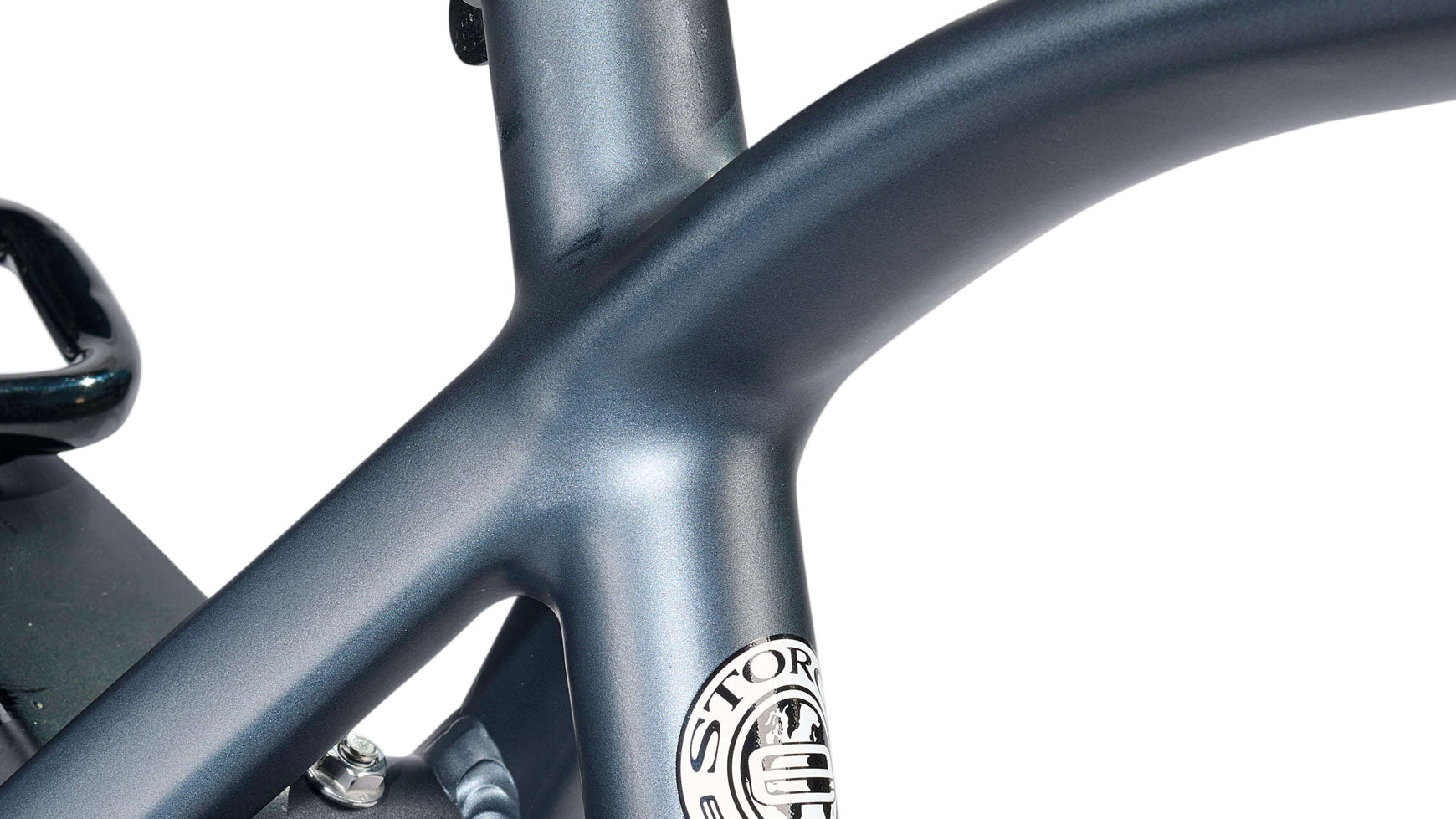 {AD2198CB-7641-4A21-ACE6-318B5F8940F1}