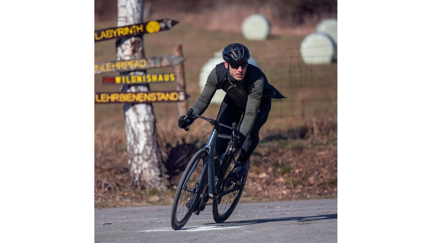 BBB UltraWear Zipperless Shoe Cover image 6