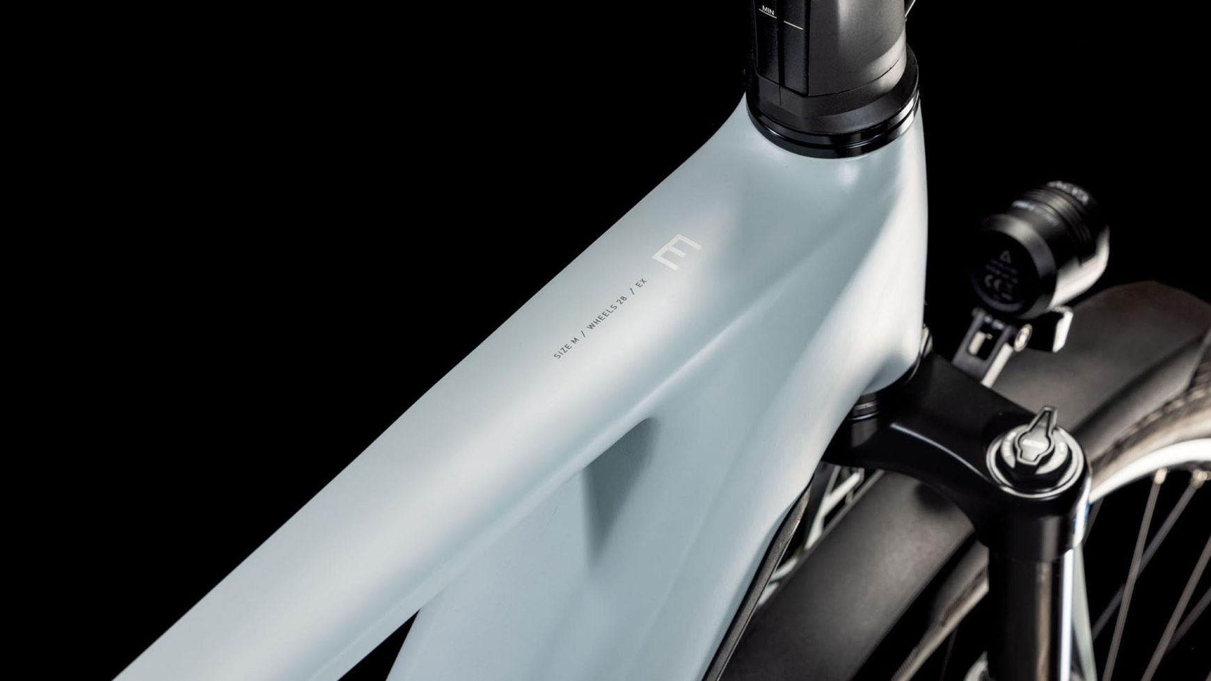 Cube Kathmandu Hybrid EX image 7