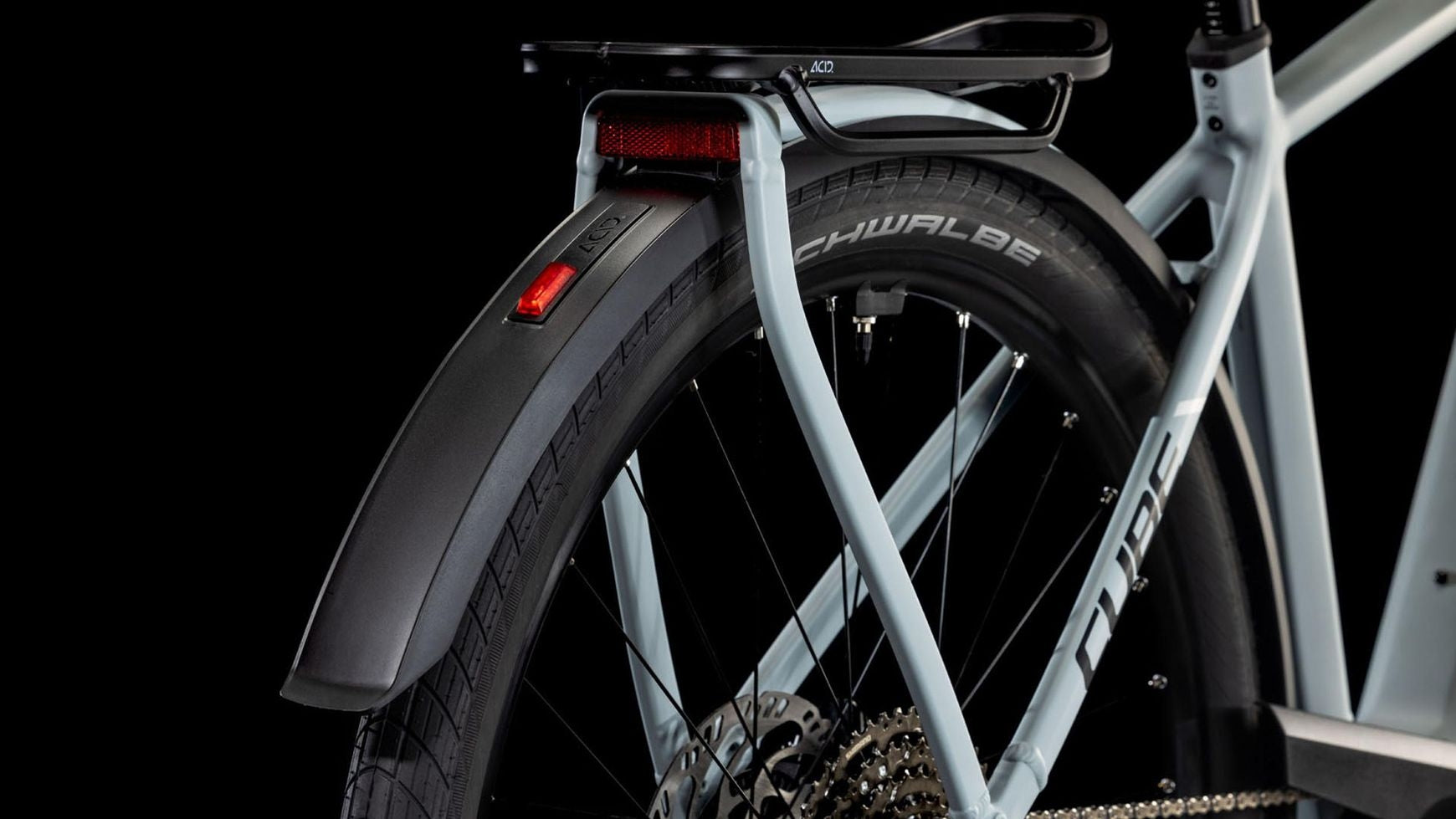 Cube Kathmandu Hybrid EX image 10