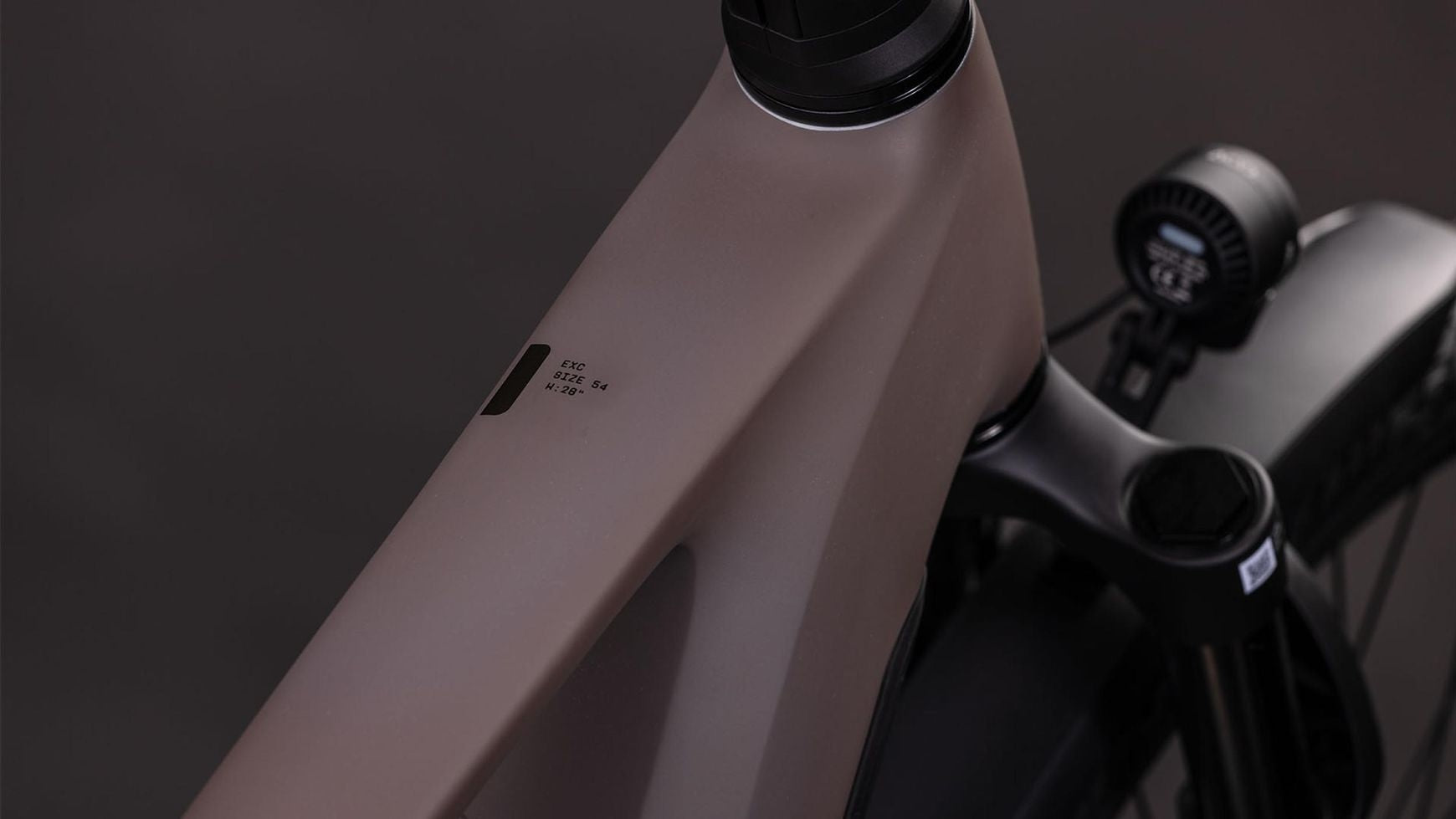 {4FDE6060-6D47-494F-8346-D836BC863176}