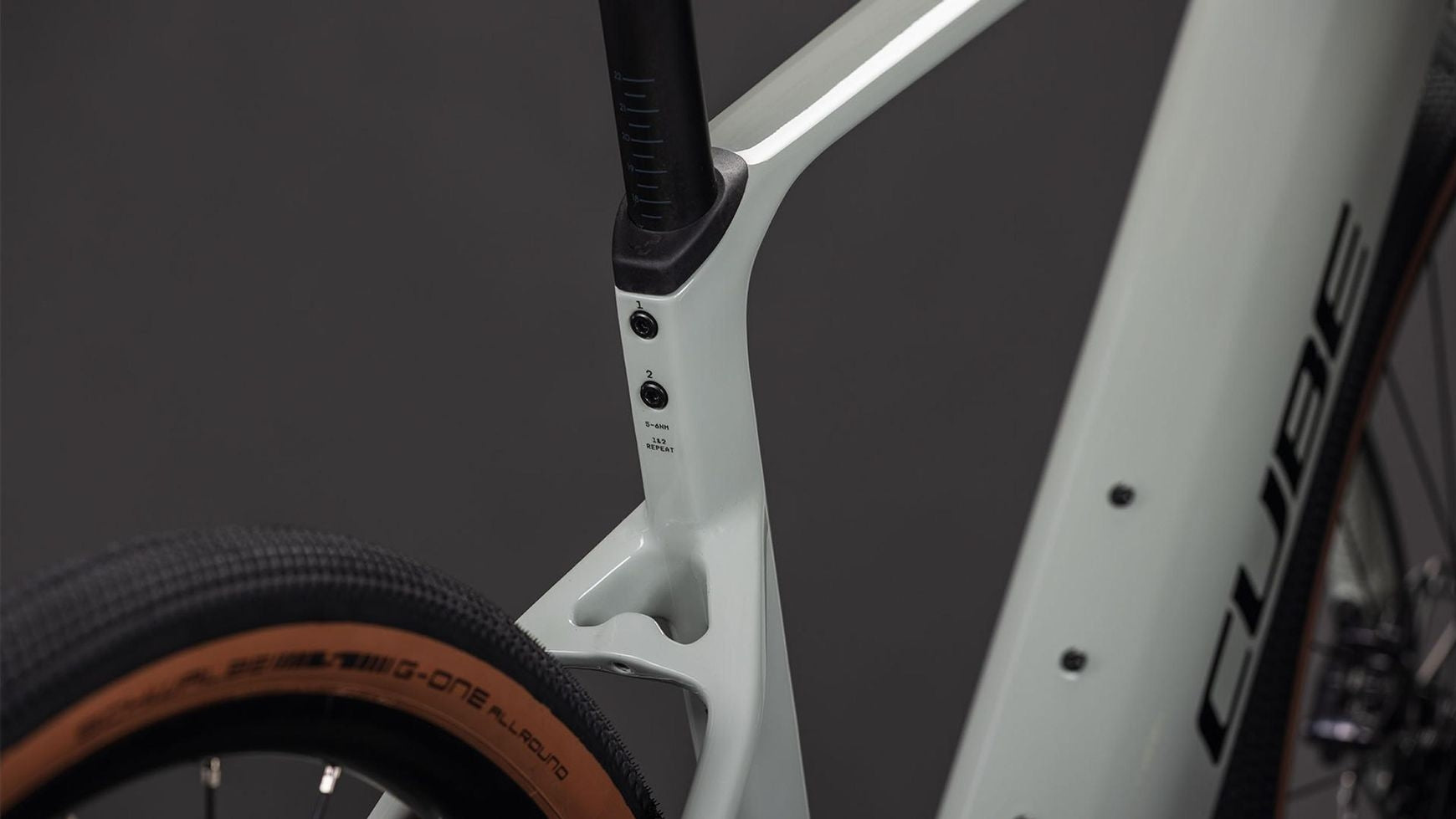 Cube Nuroad Hybrid C:62 Race 400X image 2