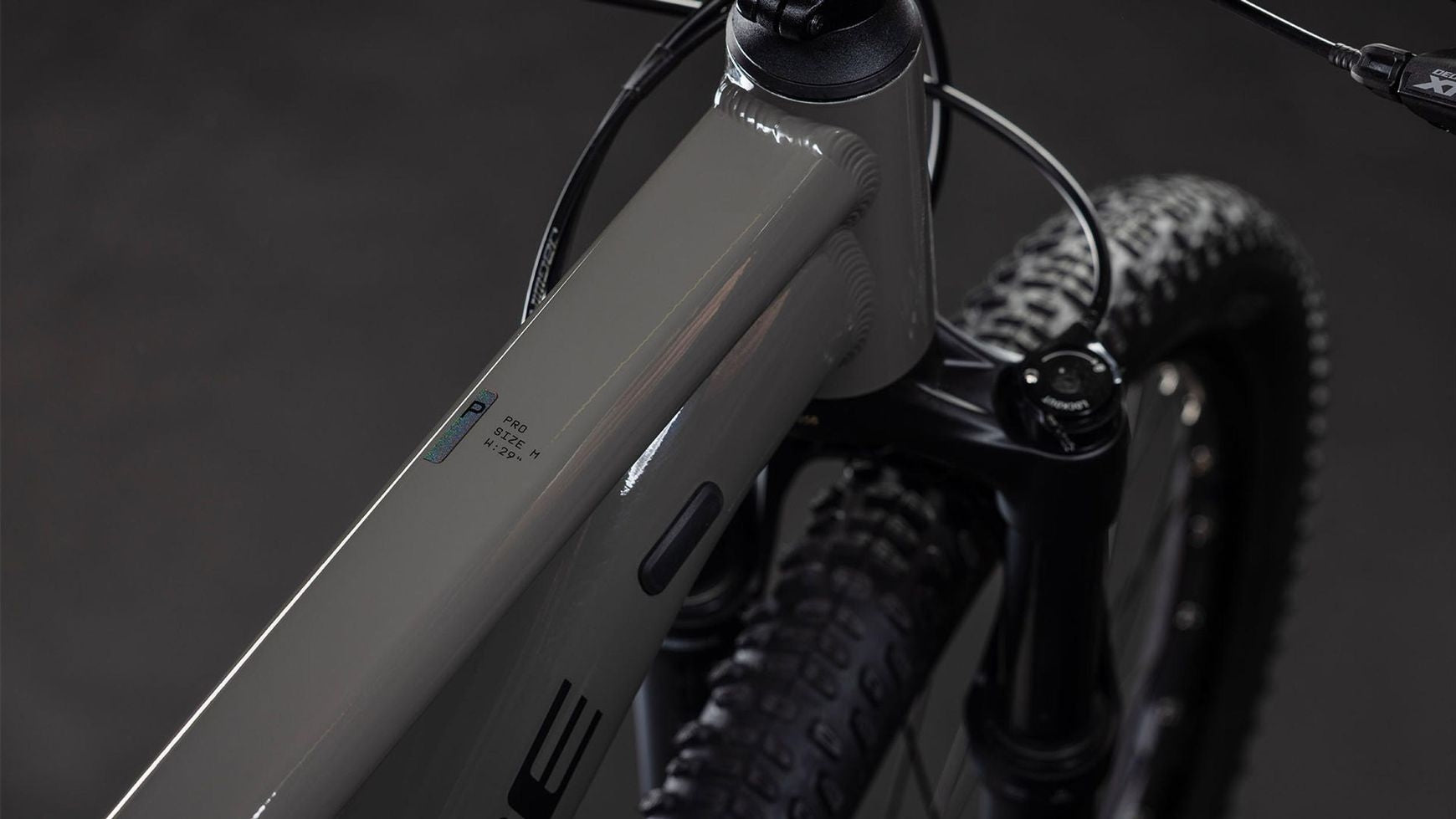 {27F57F89-90A8-4A15-8E64-689A42857A18}