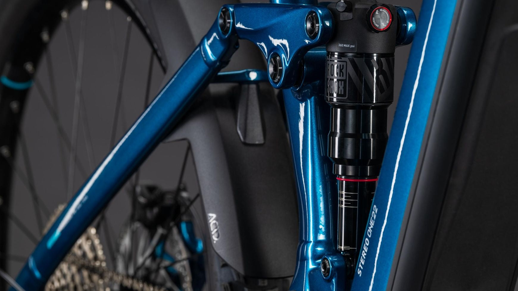 Cube Stereo Hybrid ONE22 Race 800